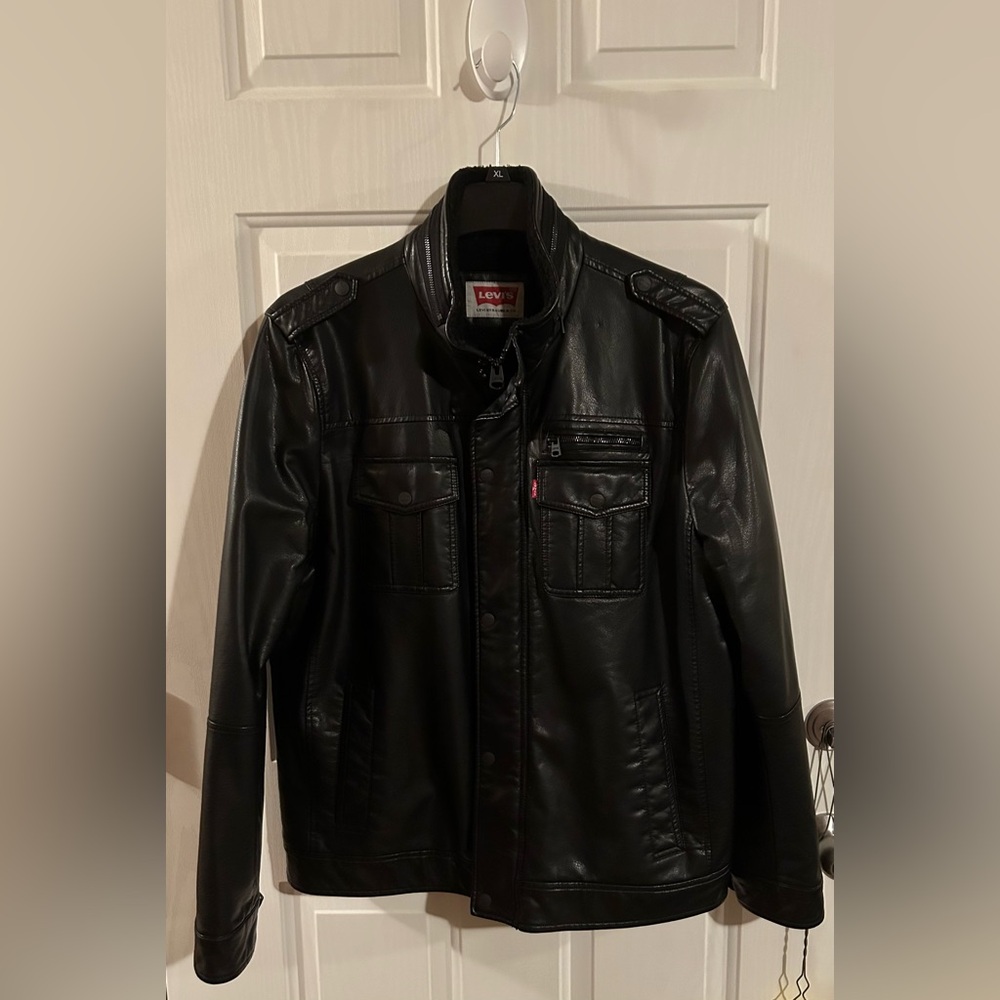 NWOT Levi's Men's Faux Leather Jacket